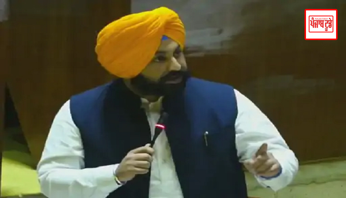 Minister Harjot Bains said that it was the responsibility of our government to provide cheap sand and gravel to the people of Punjab